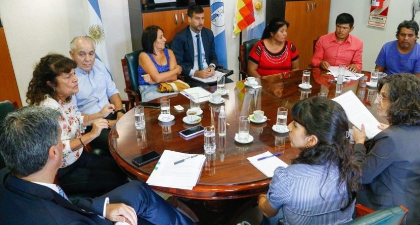 Firmaron acuerdo para promover la paz social en Misi&oacute;n Nueva Pompeya