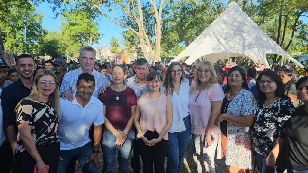 La vicegobernadora Silvana Schneider, participó en la presentación del Programa social “ÑACHEC”, en Villa Río Bermejito