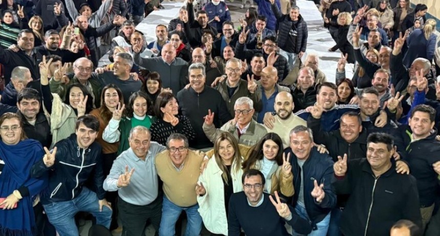 Intendentes, sindicatos y referentes de toda la provincia pidieron por Capitanich senador y el PJ se encamina a la unidad