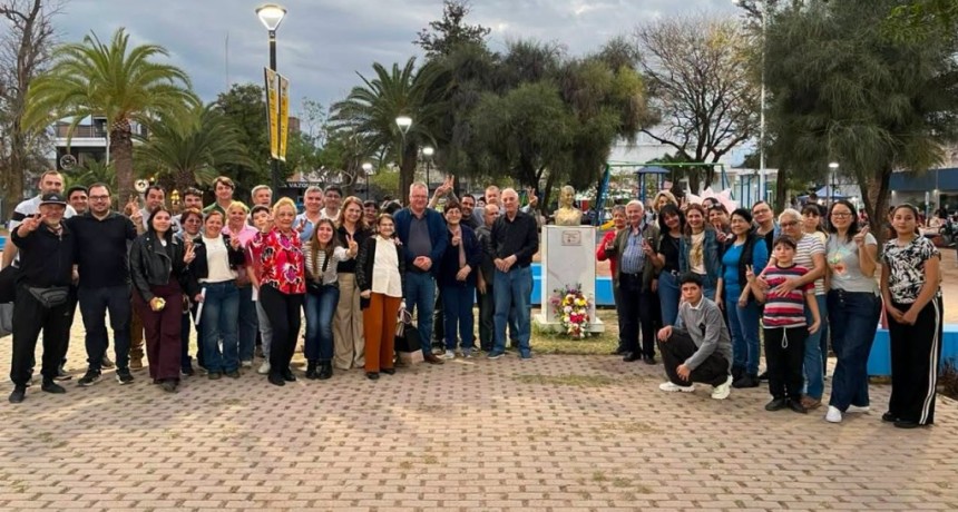 El Partido Justicialista de Castelli realiz&oacute; un emotivo acto en homenaje a Eva Per&oacute;n