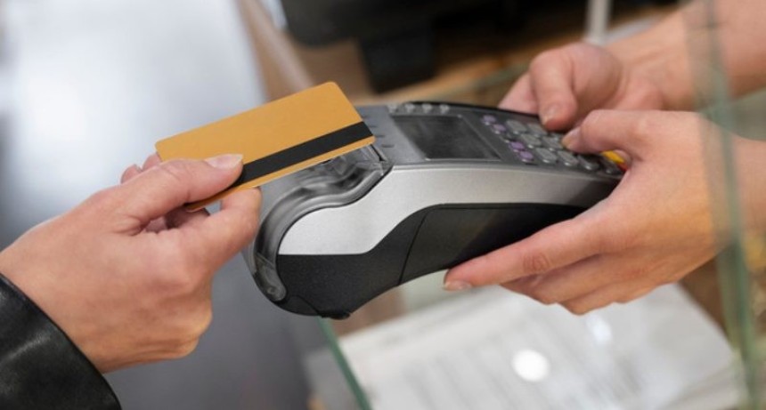 Morosidad r&eacute;cord: crece el endeudamiento familiar y la deuda en billeteras virtuales es m&aacute;s que en pandemia