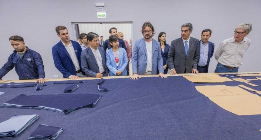 Inauguraron la Planta Textil Altotek, para la confección de prendas de vestir en denim más importante de la provincia