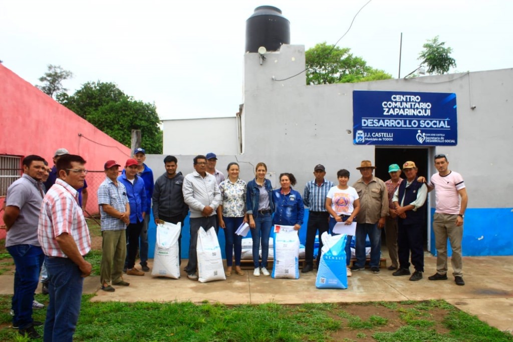 56 pequeños productores recibir semillas para la siembra de algodón