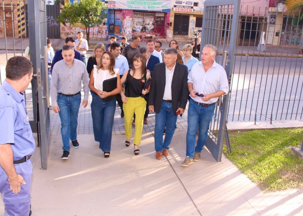 Comenzó el mandato de Leandro Zdero: los funcionarios ingresaron a trabajar temprano en Casa de Gobierno