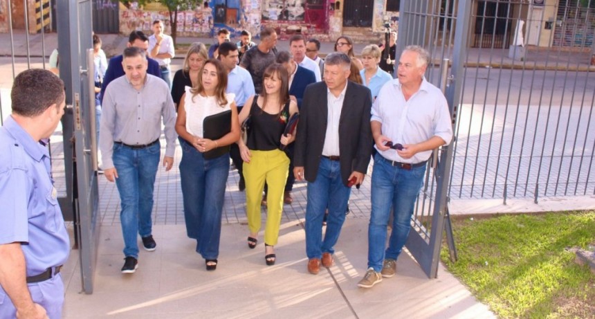 Comenzó el mandato de Leandro Zdero: los funcionarios ingresaron a trabajar temprano en Casa de Gobierno