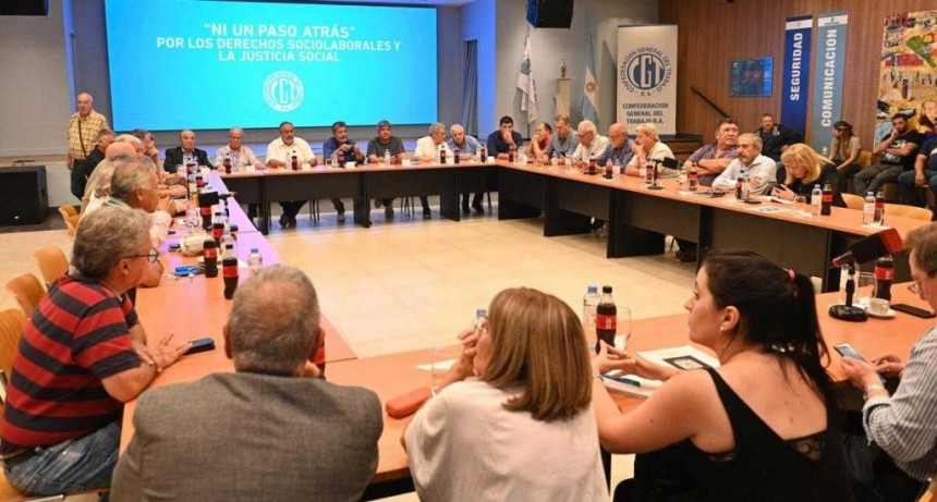 La CGT asegur&oacute; que "no se quedar&aacute; de brazos cruzados" ante medidas que "recaen en el pueblo"