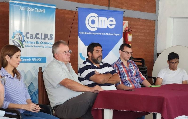 Reunión clave por la seguridad entre el Municipio, la Cámara de Comercio y las fuerzas policiales de Castelli