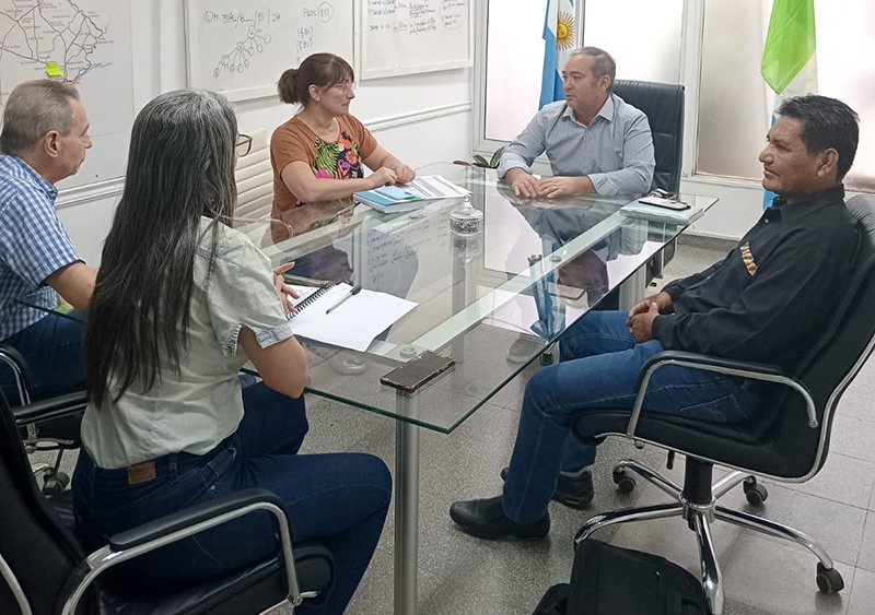 El Espinillo planteó la situación de los comedores escolares y entrega de módulos alimentarios