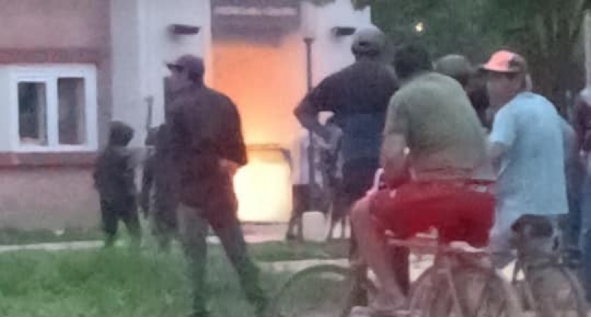 Video: Incendiaron el edificio Judicial de Misión Nueva Pompeya